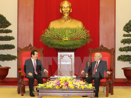 Tổng Bí thư Nguyễn Phú Trọng tiếp Chủ tịch Quốc hội Hàn Quốc Chung Sye- kyun thăm chính thức Việt Nam.